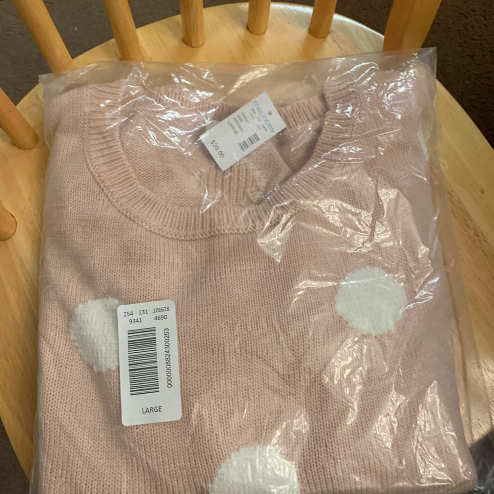 Maurices Size Large Sweater